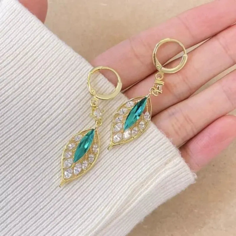 Leaf Earrings, Elegant and High-end 2023 European and American Fashion New Women and Jewelry, Banquet Party Gifts for Couples