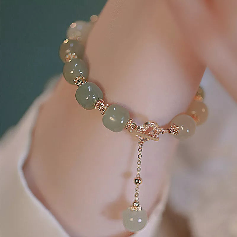 Fashionable and Exquisite Green Imitation Jade Beaded Bracelet for Women Elegant and Sweet Court Style Banquet Daily Jewelry